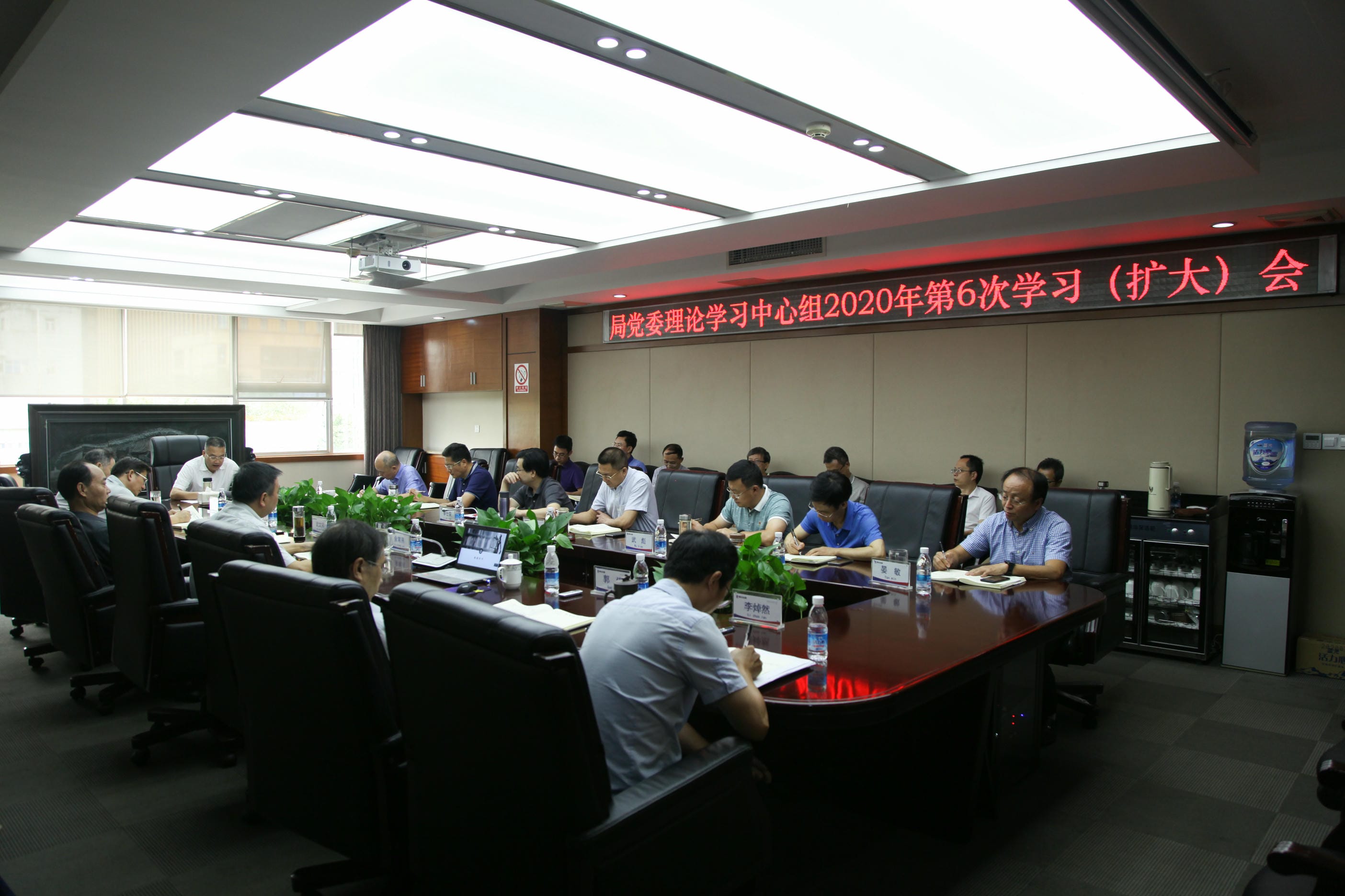 局党委理论学习中心组专题学习《民法典》_尊时凯龙新闻_金喜最火知名网_尊时凯龙有限责任公司