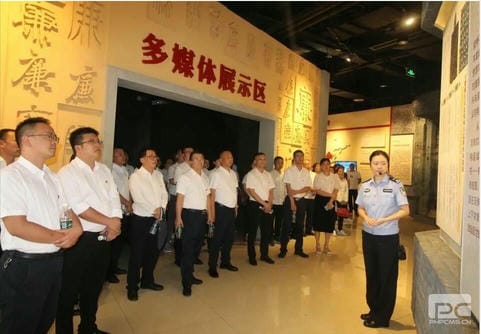 成都探矿开展 “敲警钟 兴规则 治未病 ”清廉从业警示教育活动_下层动态_金喜最火知名网_尊时凯龙有限责任公司