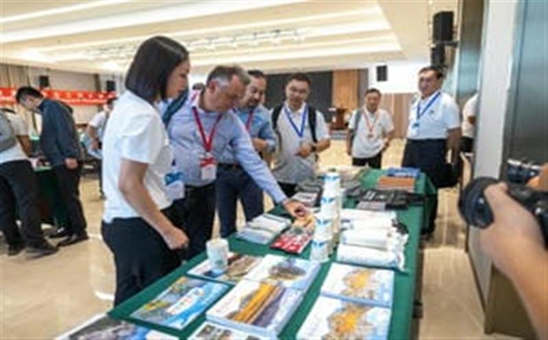 坚守二十载，，，，可可托海天下地质公园首次再评估圆满落幕